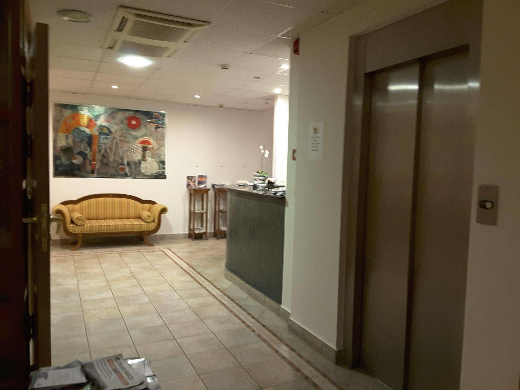 Hostal Jai Alai Leitza  Bagian luar foto